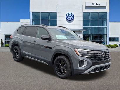 New 2025 Volkswagen Atlas Peak Edition SE
