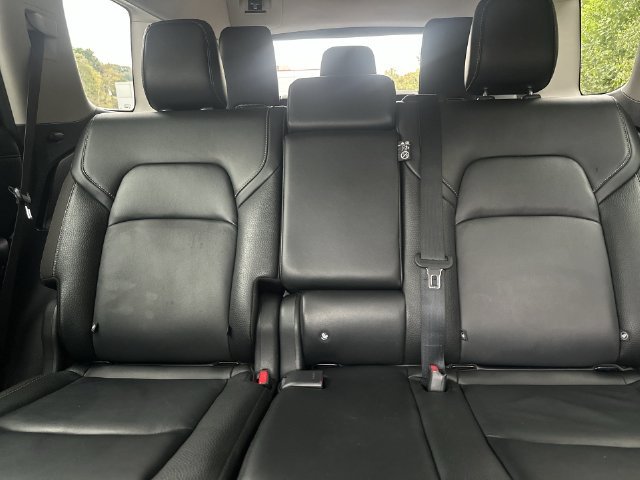 Used 2024 Nissan Pathfinder SL AWD/4WD image 34