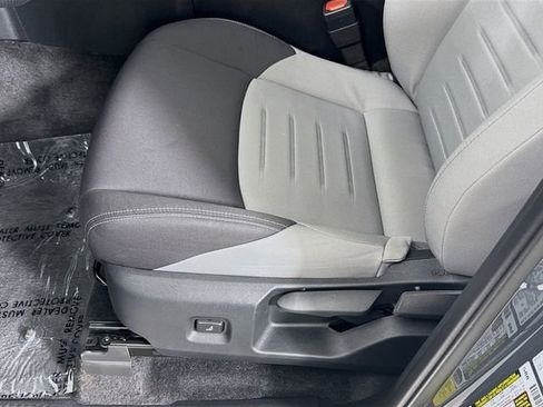 Certified 2025 Toyota Tacoma TRD Off-Road image 19