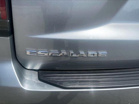 Certified 2024 Cadillac Escalade V AWD/4WD image 32