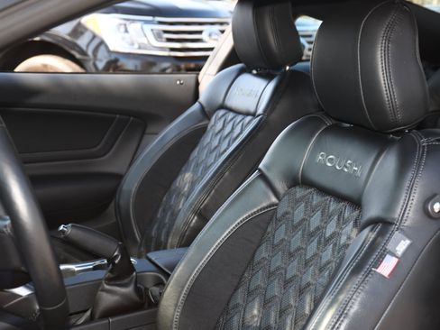 Used 2022 Ford Mustang GT Premium w/ GT Performance Package image 17