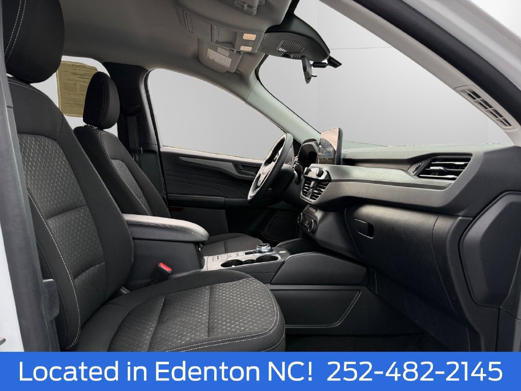 Certified 2025 Ford Escape Active FWD image 16