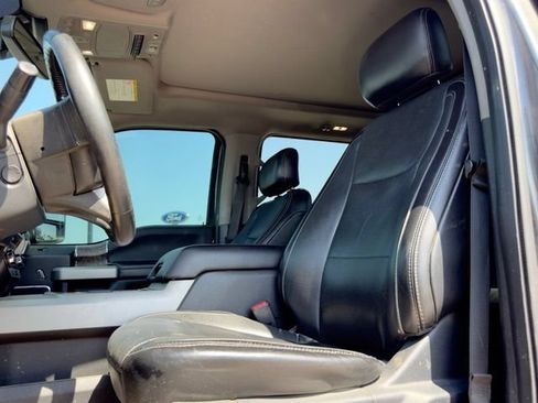Used 2017 Ford F250 Lariat w/ Lariat Ultimate Package AWD/4WD image 10