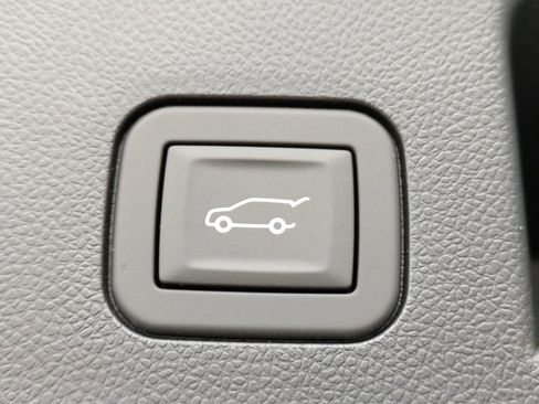 New 2026 Chevrolet Equinox ACTIV w/ Convenience Package III image 14