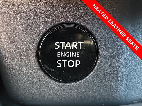 Used 2025 Nissan Rogue SL AWD/4WD image 20