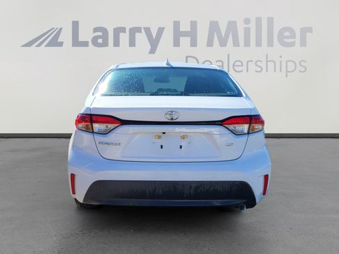 Used 2025 Toyota Corolla LE image 4