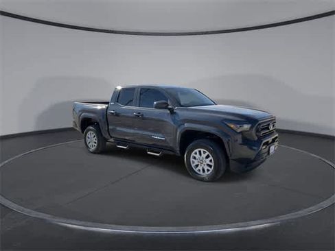 Certified 2025 Toyota Tacoma SR5 image 2
