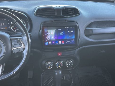 Used 2017 Jeep Renegade Sport w/ Power & Air Group image 14