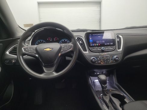 Used 2025 Chevrolet Malibu LT FWD image 22