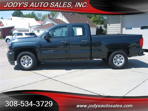 Used 2017 Chevrolet Silverado 1500 W/T w/ Trailering Package RWD image 29