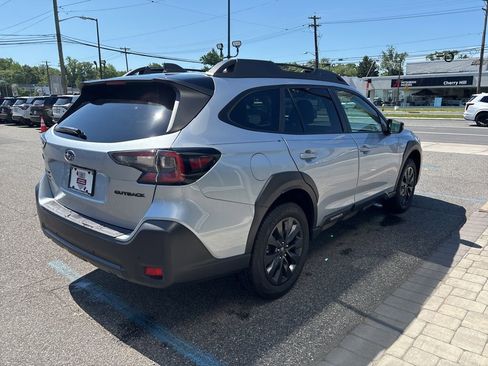 Used 2024 Subaru Outback Onyx Edition AWD/4WD image 13