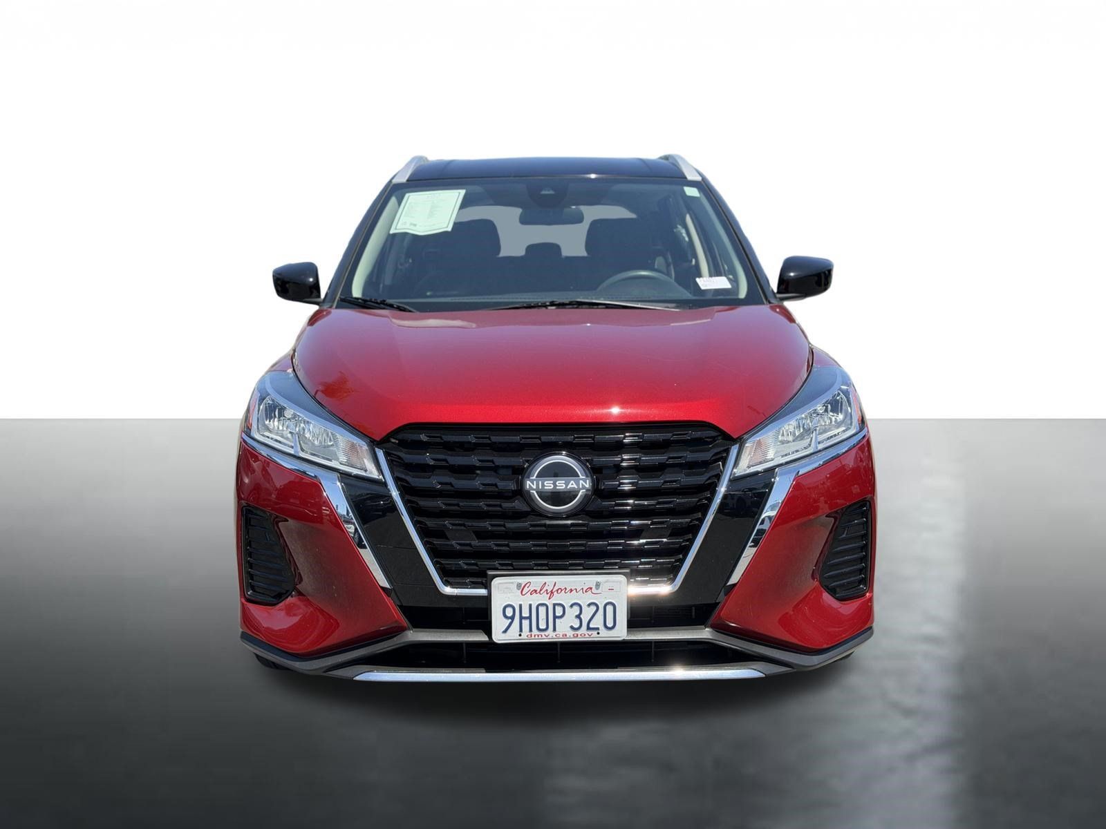 Used 2023 Nissan Kicks SV FWD image 3