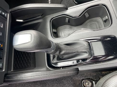 Used 2022 Nissan Frontier Pro-X w/ Pro-X Premium Package image 26