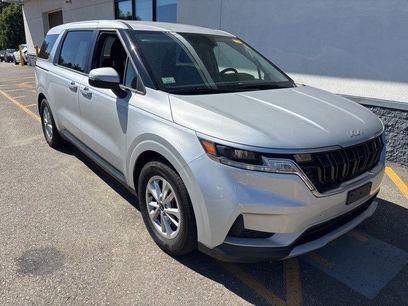 Certified 2023 Kia Carnival LX