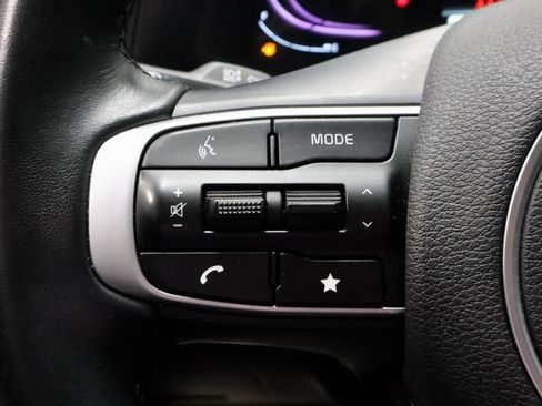 Used 2025 Kia Sportage EX AWD/4WD image 28