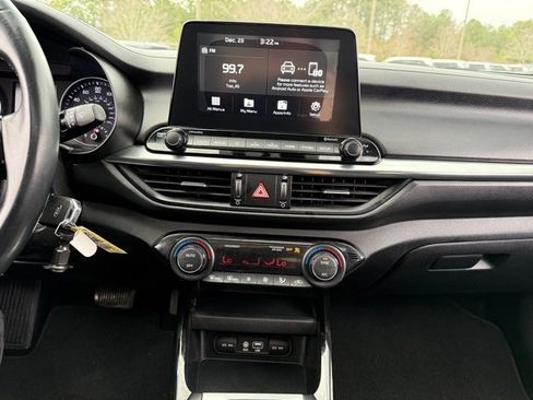 Used 2019 Kia Forte S w/ S Premium Package image 18