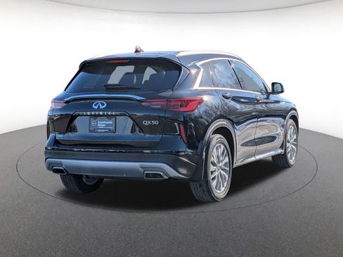 Used 2023 INFINITI QX50 Luxe AWD/4WD image 5