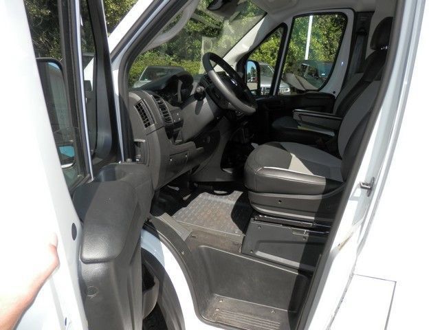 Used 2025 RAM ProMaster 2500 w/ Convenience Group FWD image 18