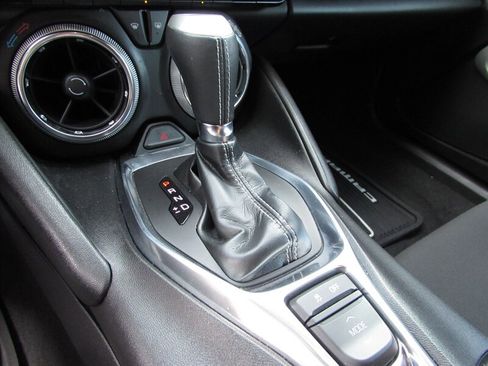 Used 2018 Chevrolet Camaro LT image 12