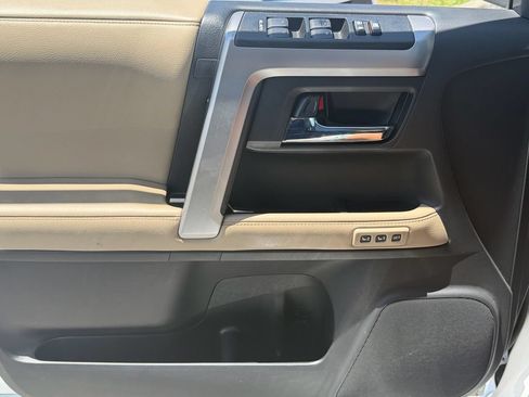 Used 2024 Toyota 4Runner Limited AWD/4WD image 36