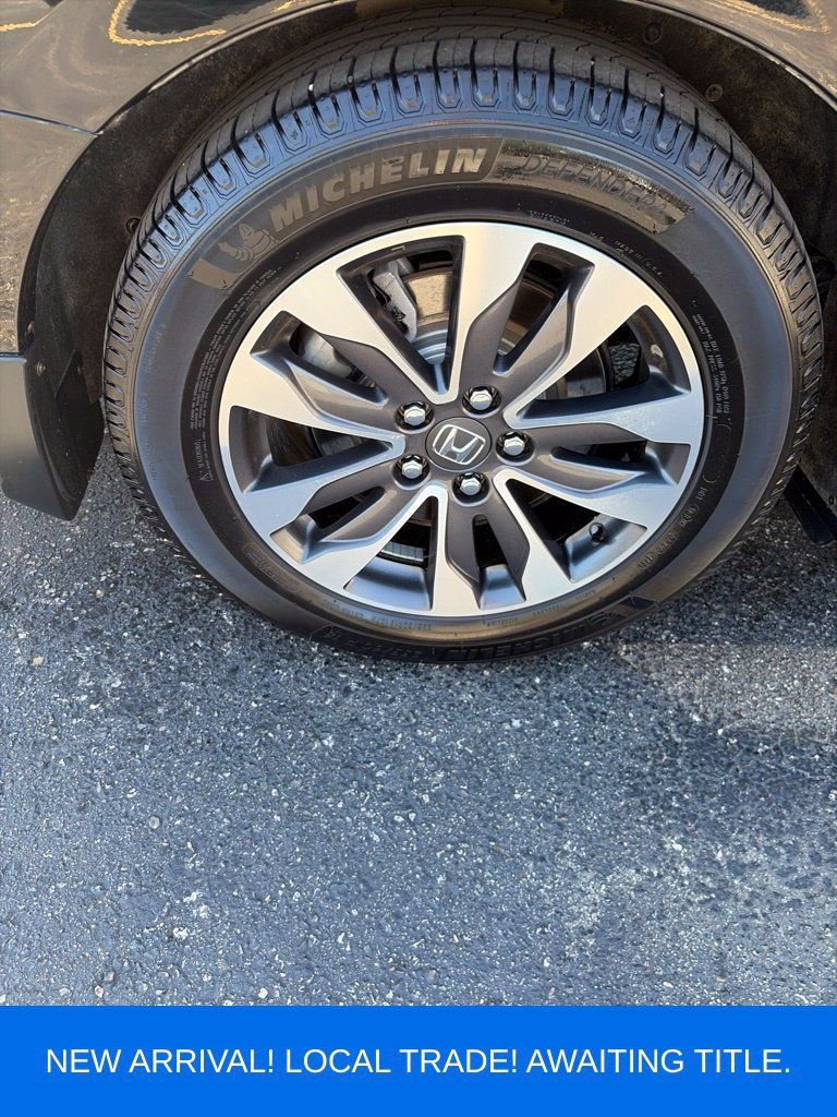 Used 2024 Honda Odyssey EX-L image 12