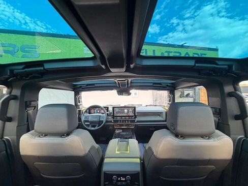 Used 2025 GMC Hummer EV 2X AWD/4WD image 21