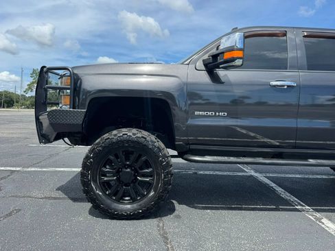 Used 2015 Chevrolet Silverado 2500 LT w/ LT Convenience Package AWD/4WD image 10
