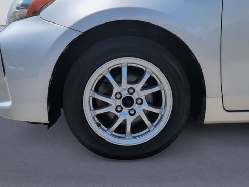 Used 2015 Toyota Prius V Three FWD image 27