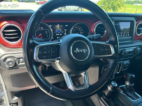 Used 2021 Jeep Wrangler Unlimited Rubicon image 10