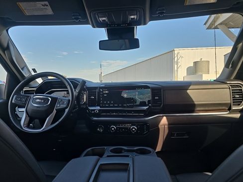 Used 2024 GMC Sierra 1500 SLT image 21