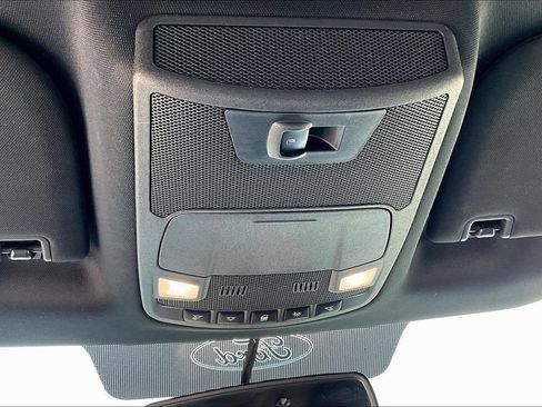 Used 2015 Ford F150 XLT w/ Equipment Group 302A Luxury AWD/4WD image 18