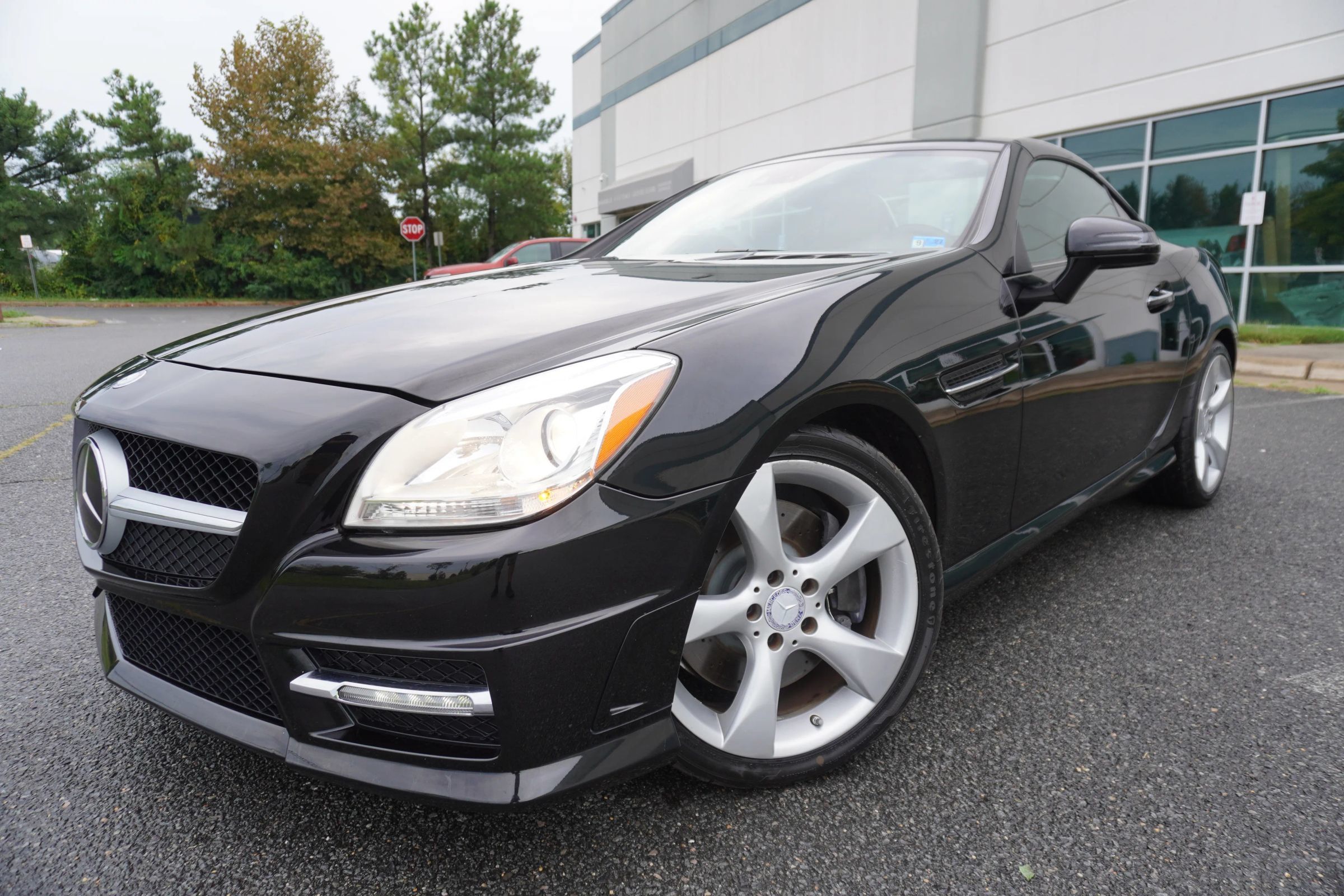 Used 2015 Mercedes-Benz SLK 350 image 3