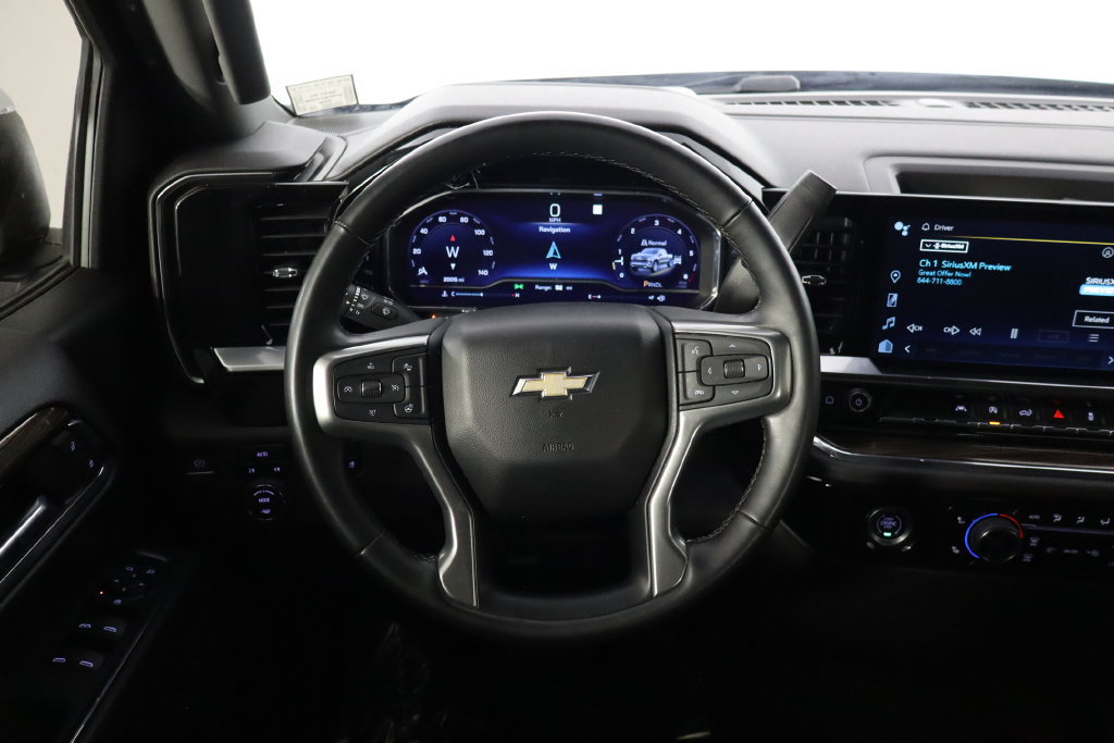 Used 2023 Chevrolet Silverado 1500 LT AWD/4WD image 7