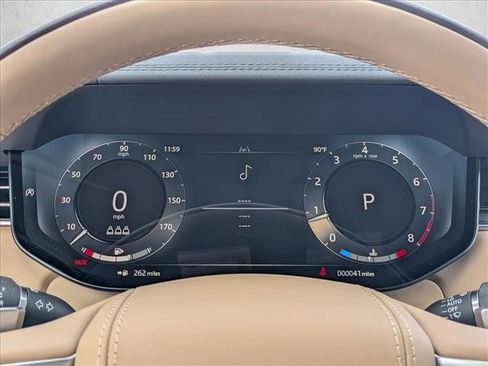 New 2025 Land Rover Range Rover SE image 11