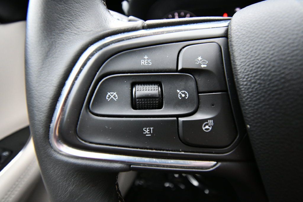 Used 2023 Buick Envision Preferred AWD/4WD image 22