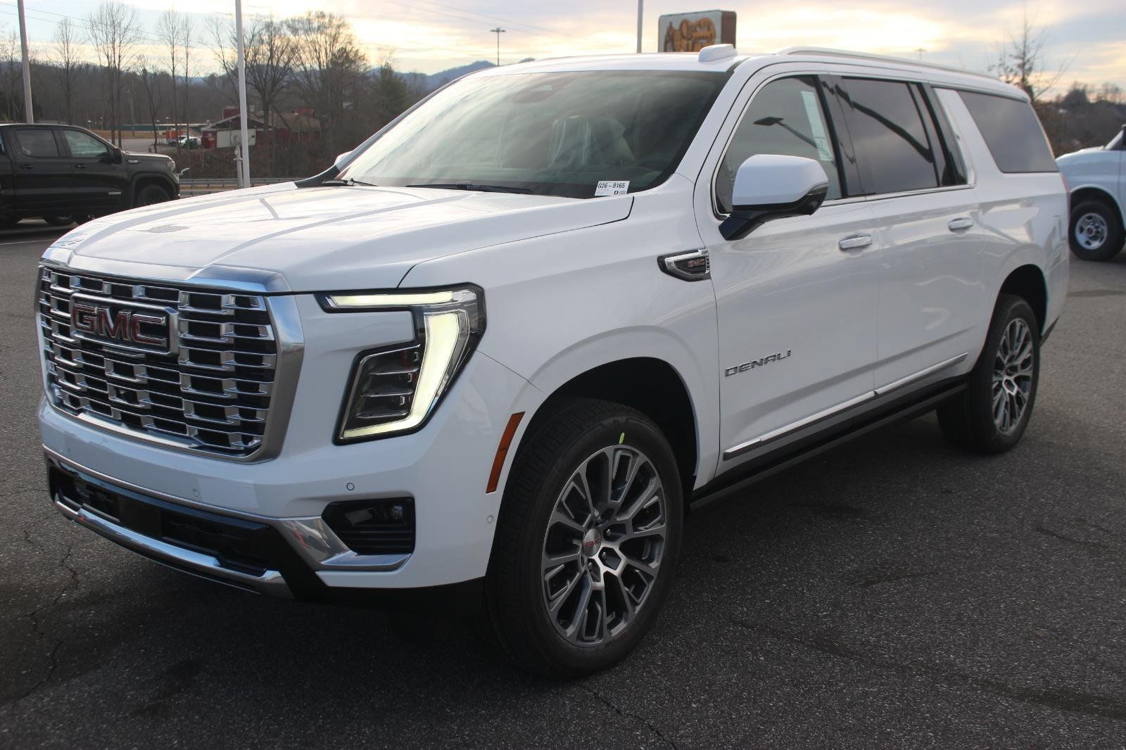 New 2026 GMC Yukon XL Denali w/ Sun & Power Step Package AWD/4WD image 3