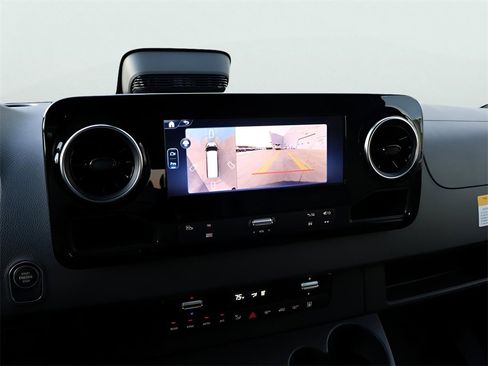New 2025 Mercedes-Benz Sprinter 2500 image 23
