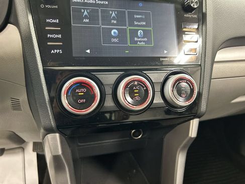 Used 2017 Subaru Forester 2.5i Premium AWD/4WD image 16