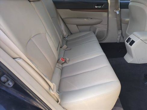 Used 2014 Subaru Outback 2.5i Limited w/ Moonroof Package AWD/4WD image 20