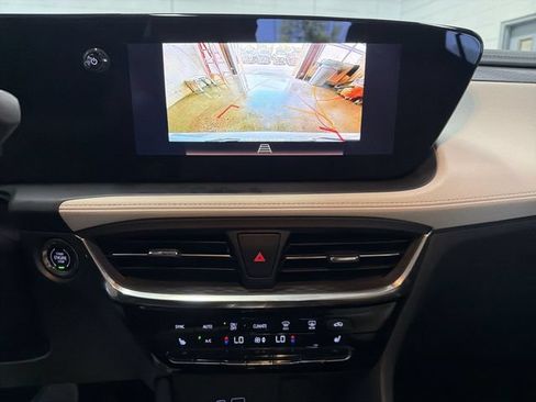 Certified 2024 Buick Encore GX Avenir w/ Avenir Convenience Package AWD/4WD image 17