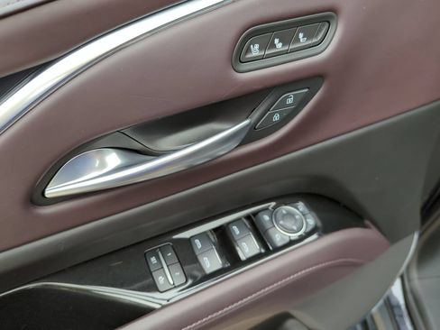 Used 2023 Cadillac Escalade Premium Luxury Platinum AWD/4WD image 8