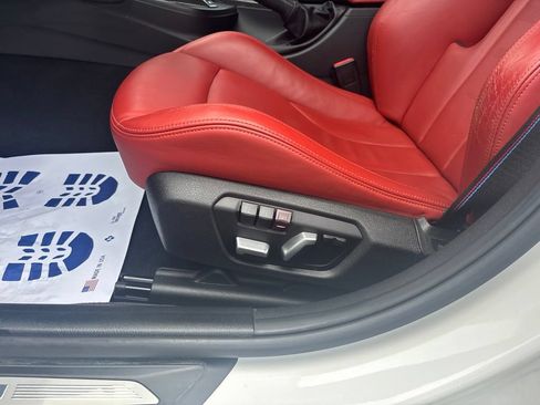 Used 2018 BMW M3 w/ Competition Package RWD image 31
