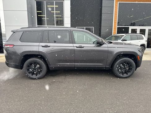 New 2026 Jeep Grand Cherokee L 4WD image 7