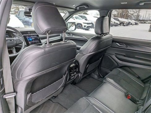 Certified 2024 Jeep Grand Cherokee L Laredo image 25