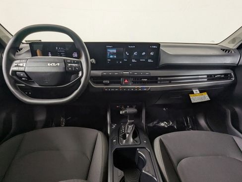 New 2026 Kia K4 FWD image 14