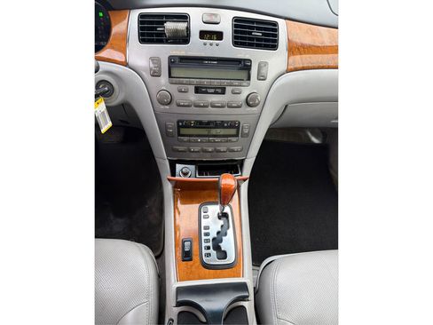 Used 2005 Lexus ES 330 image 20