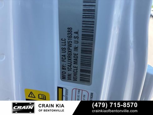 Used 2023 Jeep Wrangler Unlimited Rubicon 4xe w/ Cold Weather Group AWD/4WD image 9