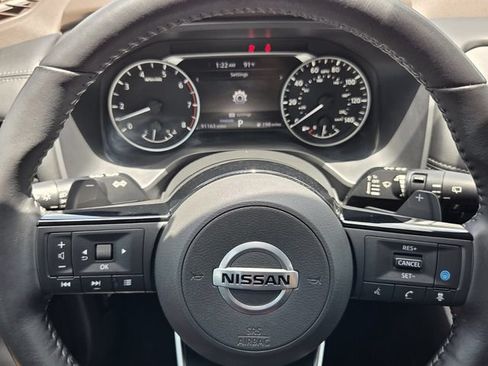 Used 2021 Nissan Rogue SV w/ Premium Package FWD image 22