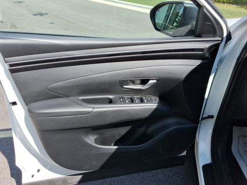 Used 2022 Hyundai Tucson SEL image 17