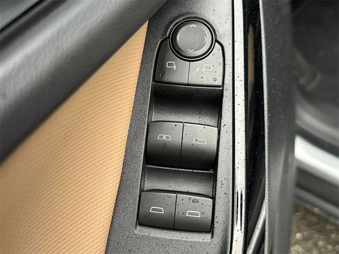 Used 2026 Chevrolet Equinox ACTIV w/ Convenience Package III image 21